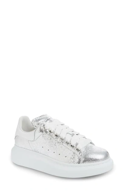 Shop Alexander Mcqueen Sneaker In Pebbled Silver/ White