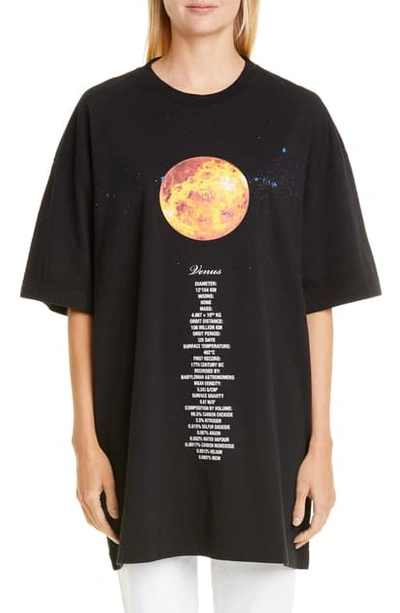 Shop Vetements Planet Number Graphic Oversize Tee In Venus