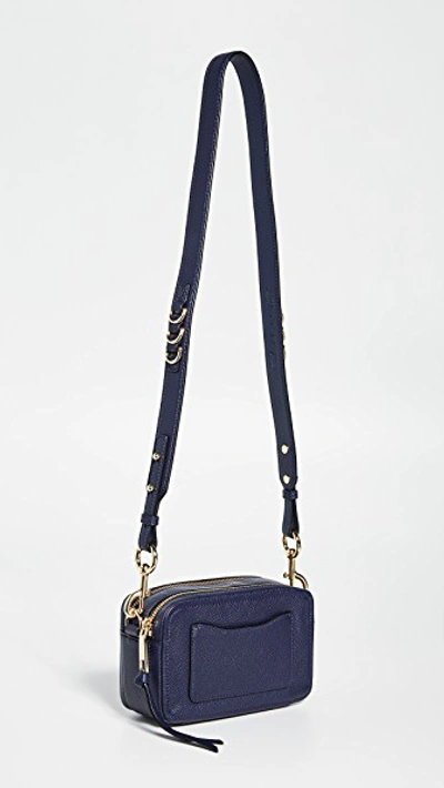 Shop Marc Jacobs The Softshot 21 Bag In Navy