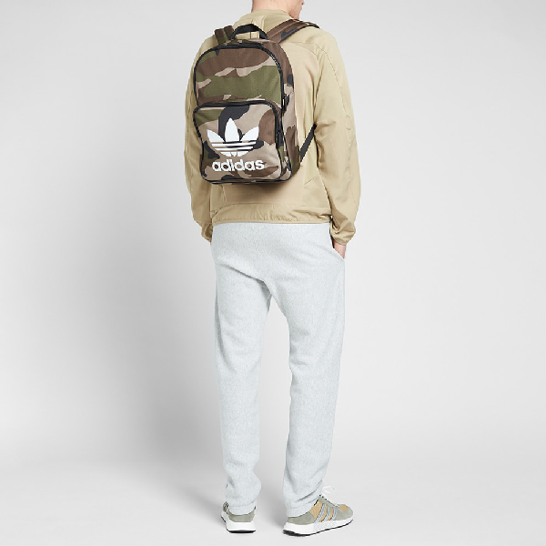 adidas trefoil backpack camo