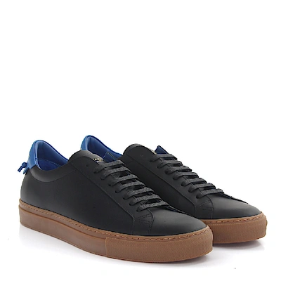 Shop Givenchy Sneakers Low Leather Black