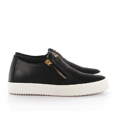 Shop Giuseppe Zanotti Sneakers Adam May London Leather Black