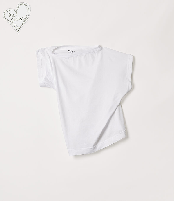 nike essential boyfriend