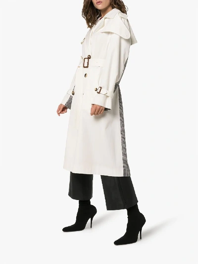 Shop Alexander Mcqueen Trenchcoat Mit Karo In White