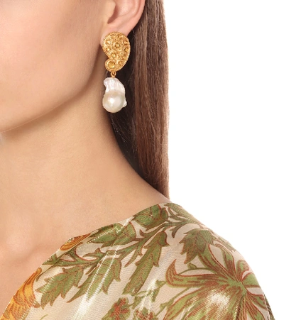 Shop Oscar De La Renta Baroque Pearl Clip-on Earrings In Gold