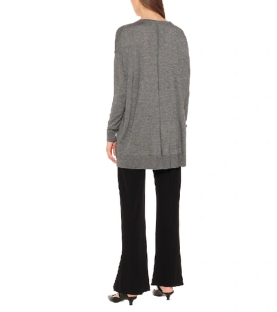 Shop The Row Amherst Cashmere And Silk Sweater In Grey