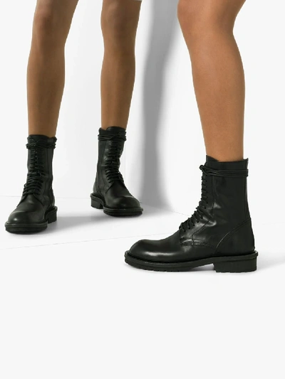 Shop Ann Demeulemeester Stiefel Im Military-look In Schwarz