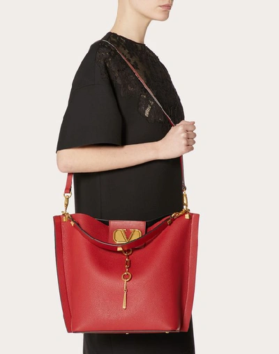 Shop Valentino Garavani Escape Grainy Calfskin Hobo Bag In Rosso