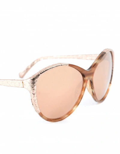 Shop Linda Farrow Luxe Sunglasses In Golden