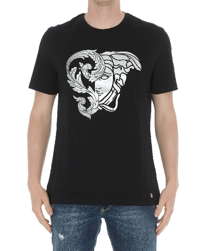 Shop Versace Logo Medusa T-shirt In Black