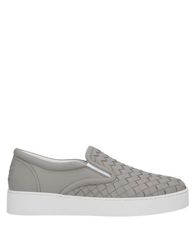 Shop Bottega Veneta Sneakers In Dove Grey