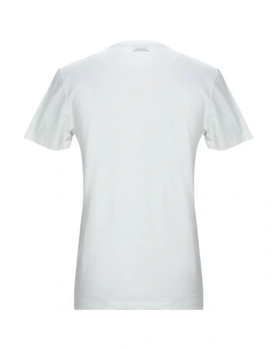 Shop Versace T-shirts In Ivory