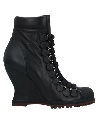 Shop Chloé Ankle Boot In Black