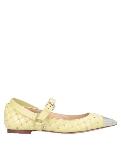 light yellow flats