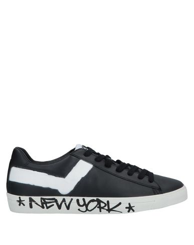 pony shoes black