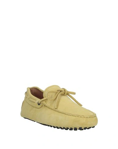 Shop Tod's Man Loafers Light Yellow Size 8.5 Soft Leather
