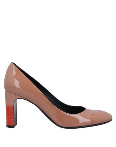 Shop Bottega Veneta Pump In Pale Pink