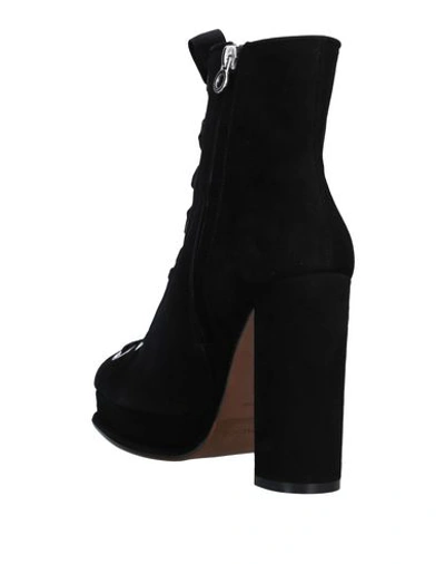 Shop L'autre Chose Ankle Boot In Black
