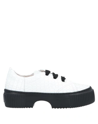 Shop Agl Attilio Giusti Leombruni Laced Shoes In White