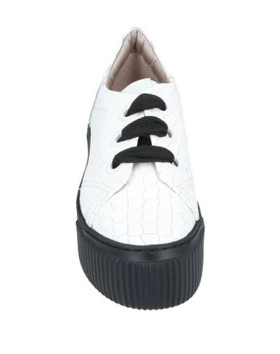 Shop Agl Attilio Giusti Leombruni Laced Shoes In White