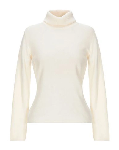 Shop Della Ciana Cashmere Blend In Ivory