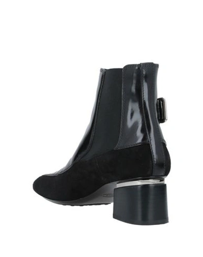 Tod's Ankle Boots In Black