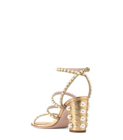 stuart weitzman peridot pearl embellished sandals