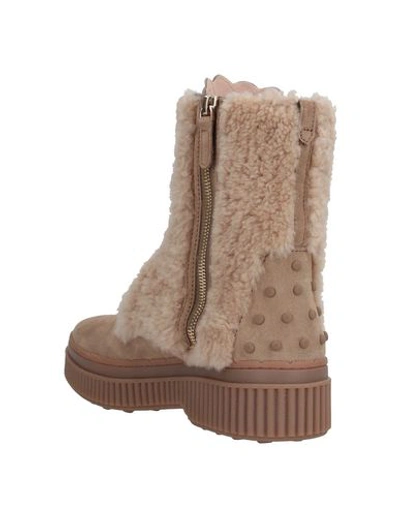 Tod's Ankle Boots In Suede And Sheepskin In Beige