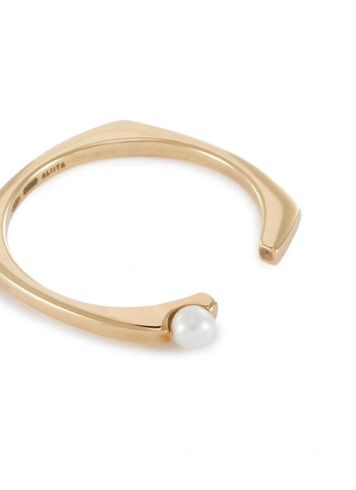 Shop Aliita 'aro Escondida' Pearl 9k Yellow Gold Open Ring In Metallic