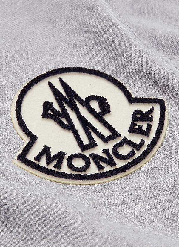 Moncler 品牌标志徽章纯棉卫衣 | ModeSens