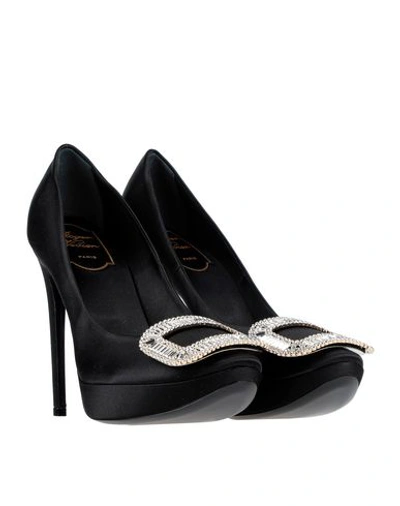 Roger Vivier Pumps In Black