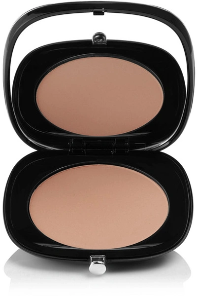 Shop Marc Jacobs Beauty Accomplice Instant Blurring Beauty Powder - Muse In Neutrals