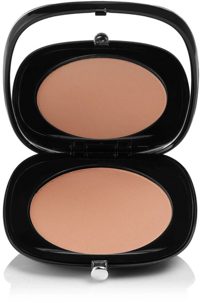 Shop Marc Jacobs Beauty Accomplice Instant Blurring Beauty Powder In Neutral