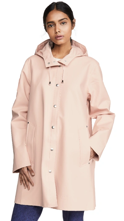 Shop Marc Jacobs The Raincoat In Pale Pink