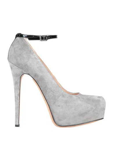 Shop Ballin Pump In Grey