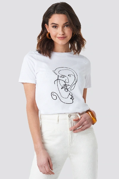 Shop Na-kd Faces T-shirt - White In Optical White