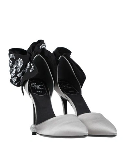 Roger Vivier Pumps In Grey