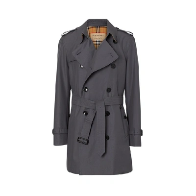Shop Burberry The Short Chelsea Trench Coat In Mid Grey