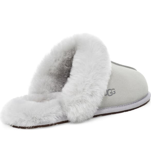 ugg light grey scuffette ii slippers