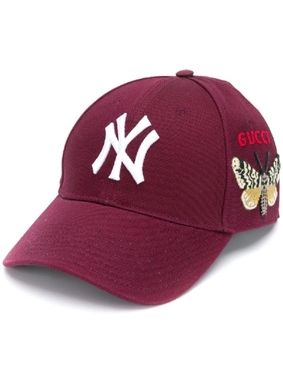 Shop Gucci Ny Yankees™ Embroidered Baseball Cap In Red
