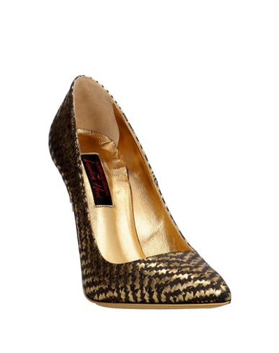 Shop Alberto Guardiani Pump In Gold