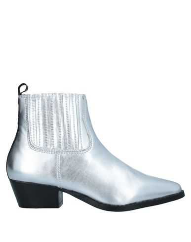 steve madden boots silver