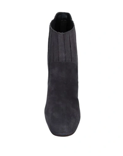 Tod's Ankle Boots In Grey