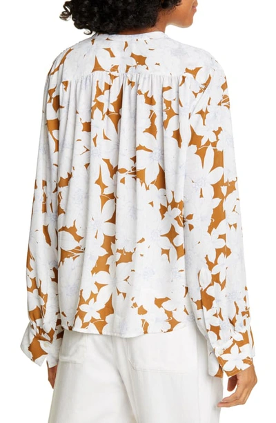 Shop Vince Tropical Blooms Shirred Blouse In Teakwood