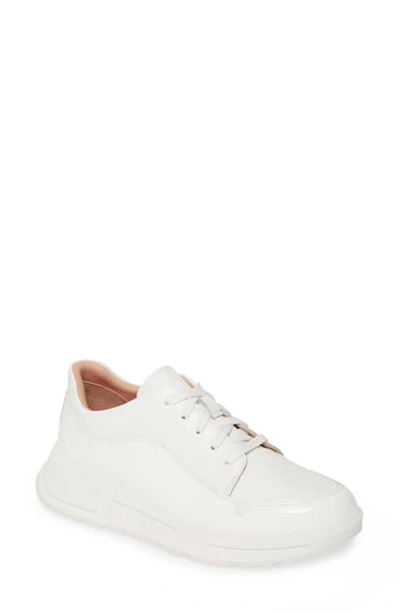 Shop Fitflop Freya Sneaker In Urban White Leather