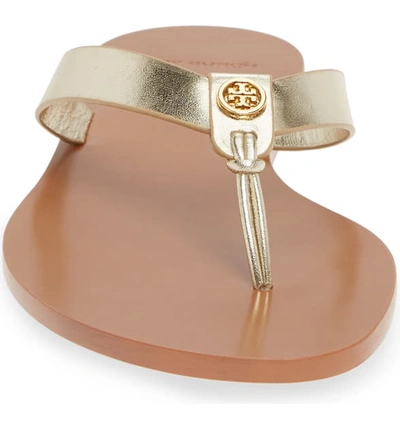 Shop Tory Burch Manon Flip Flop In Spark Gold