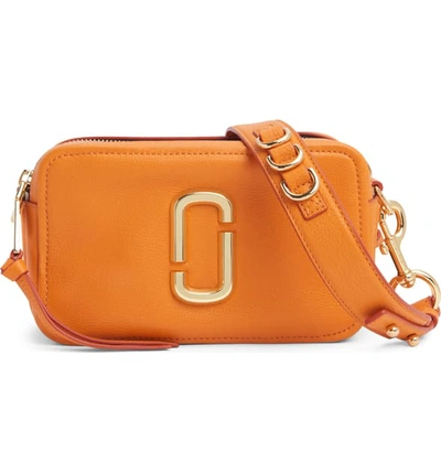 Shop Marc Jacobs The Softshot 21 Crossbody Bag In Kumquat