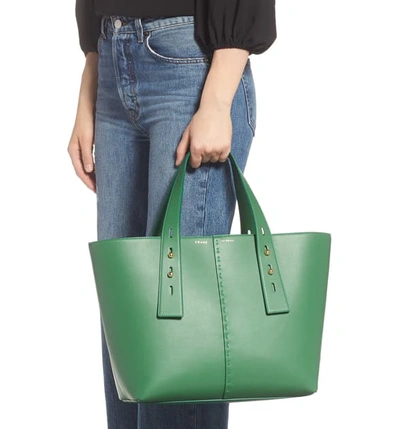 Shop Frame Les Second Medium Tote - Green In Field Green