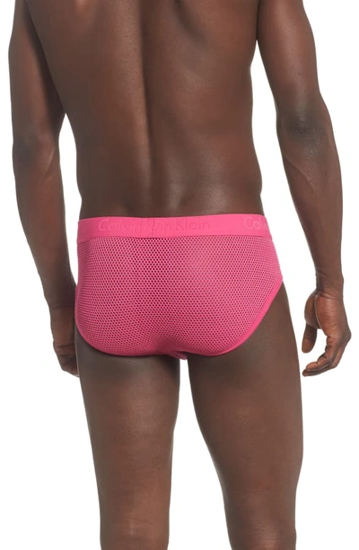 Calvin Klein Mesh-inset Hip Briefs In Thrill