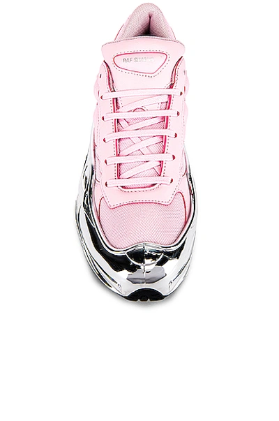 Shop Adidas Originals Ozweego 运动鞋 In Pink & Silver